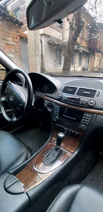 Mercedes- Benz   E- Класс 2008 S 211