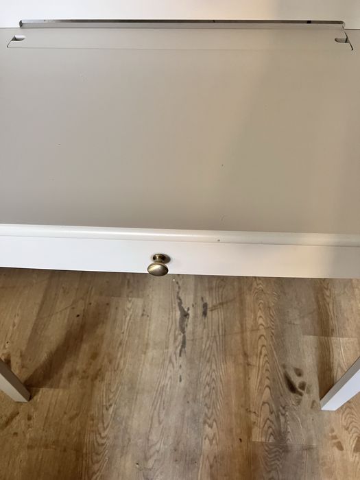Письмовий стіл Ikea