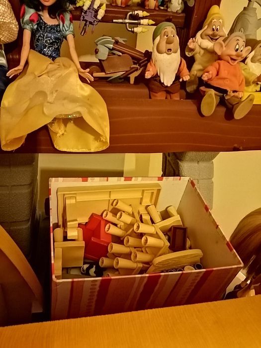 Casa de bonecas Branca de Neve e Anões