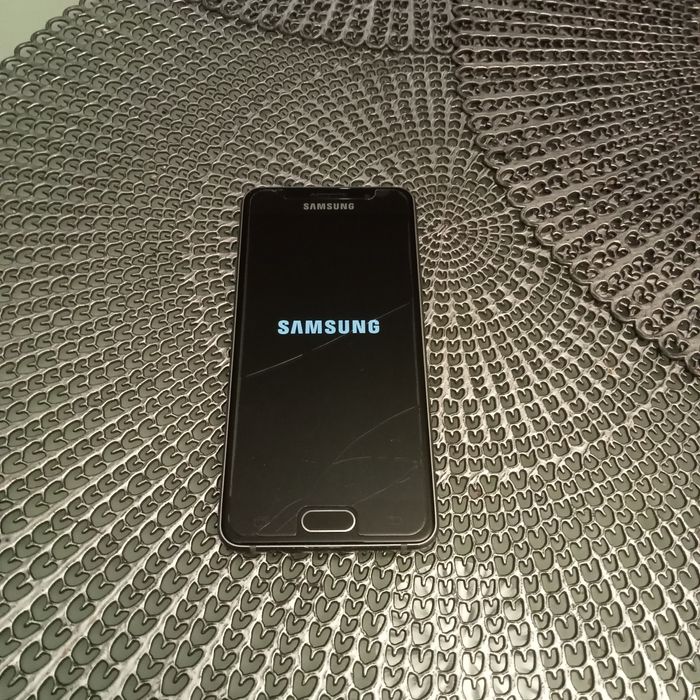 Telefon komórkowy Samsung Galaxy A3 6