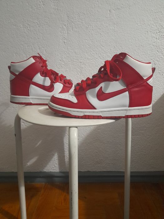 Nike Dunk high vermelho
