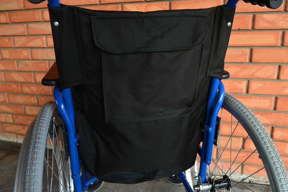 Інваліднє крісло (візок)