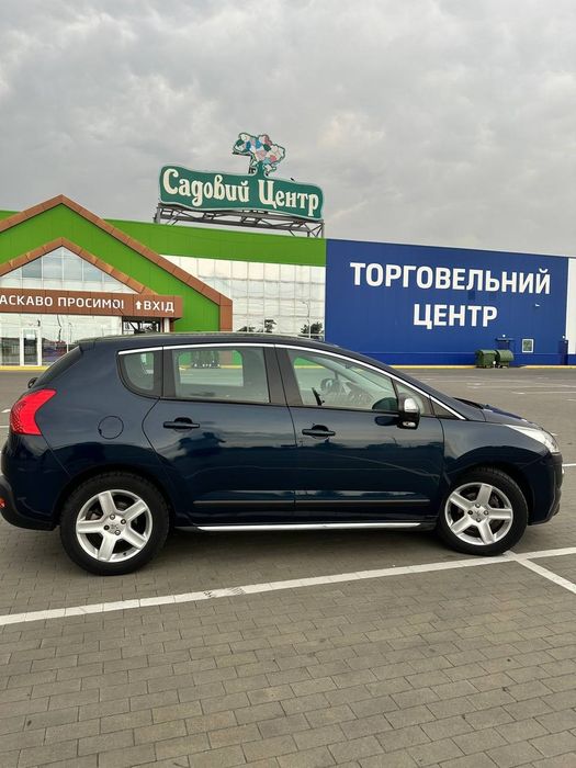 Peugeot 3008 2011