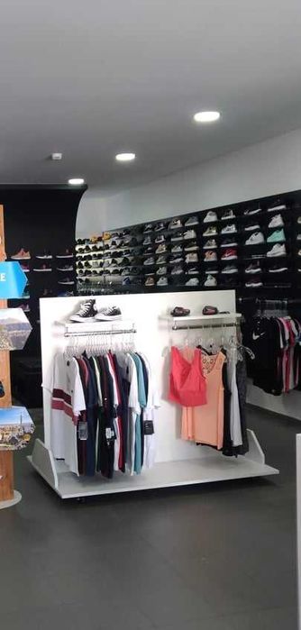 Móvel expositor (Loja)