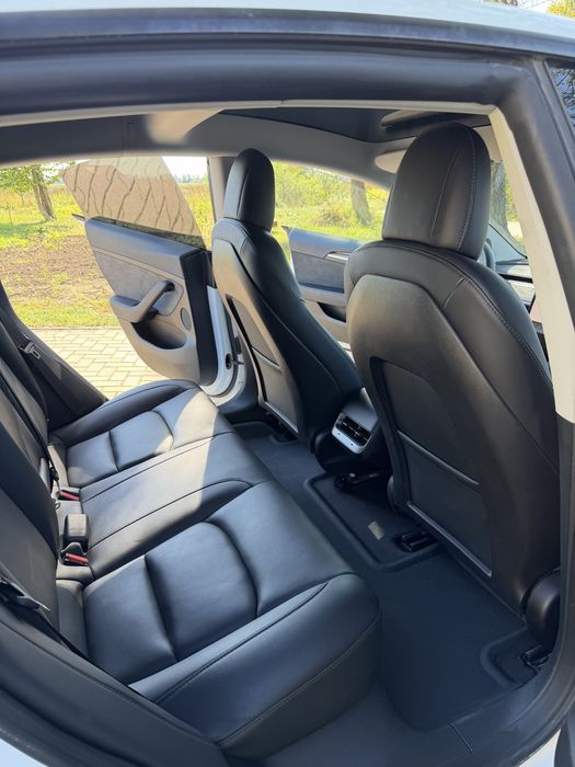 Tesla model 3 long range dual motor