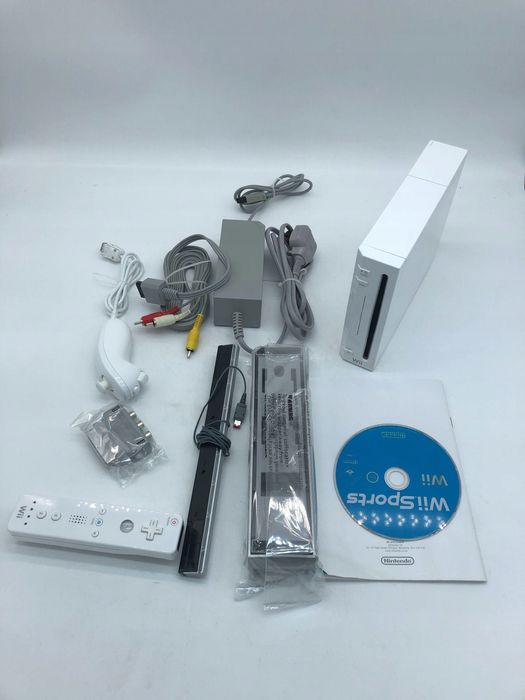 Konsola Wii z grą Wii Sports Używana Kompaktowy design Bluetooth Wi-Fi