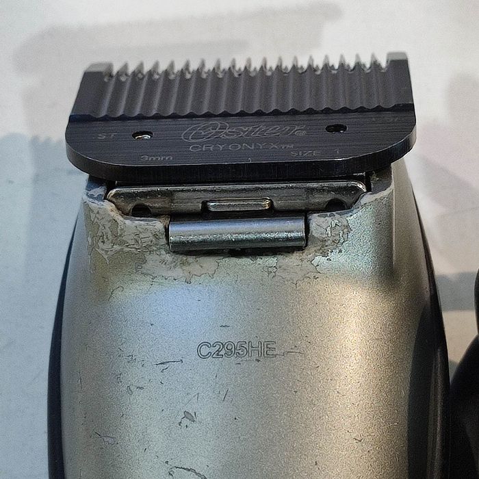 ПРофесійна машинка для стрижки OSTER PILOT 12W USA
