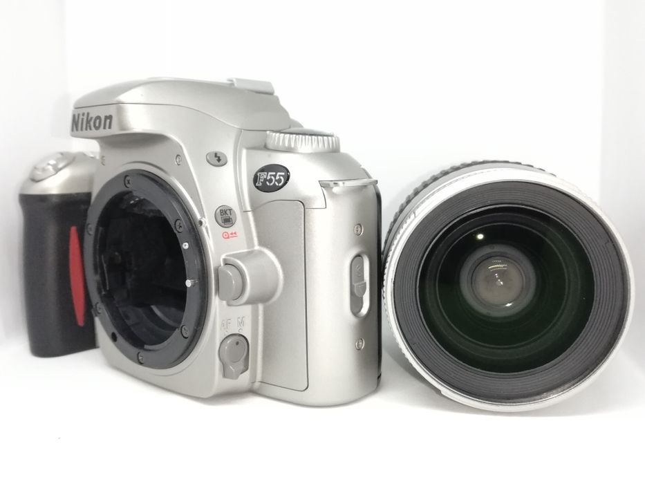 Nikon F 55 + Nikkor AF 28-80mm c/ NOVAS