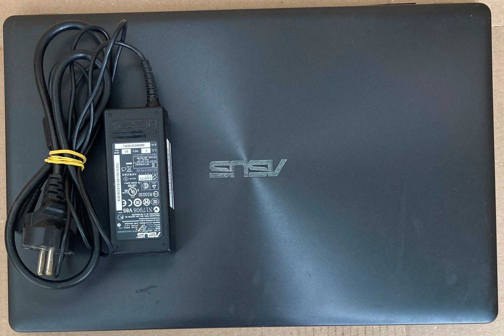 Ігровий Ноутбук Asus X550C P-2117U RAM 8Gb HDD 500Gb GeForce 720M 2Gb