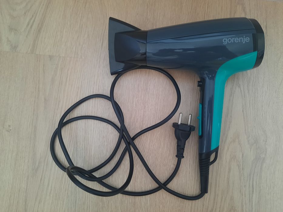 Продам фен Philips