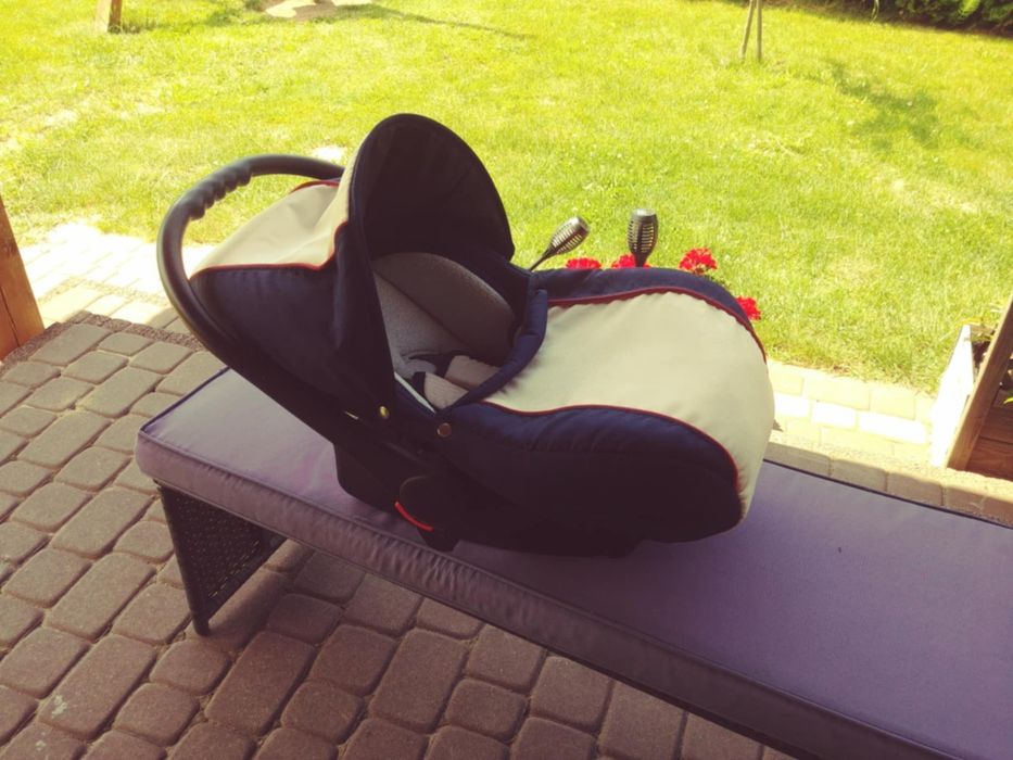 Wózek Camarello Carrera z bazą ISOFIX