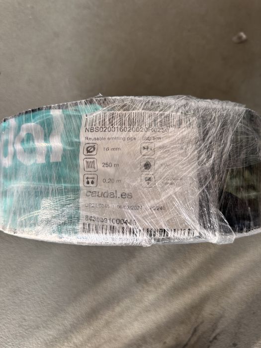 Tubo de irrigação por gotejamento