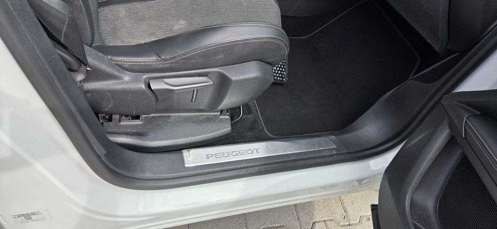 Se Procura carro para família toda aqui tem o ideal.