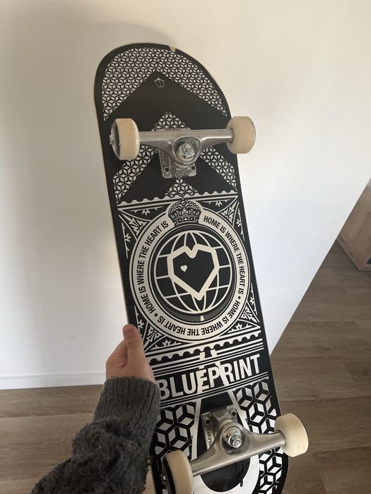 Skate preto e branco
