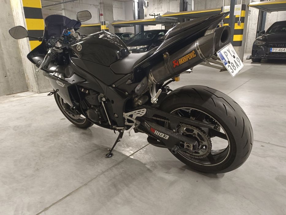Motocykl YAMAHA R1 rn22 - rok 2010 - bezwypa