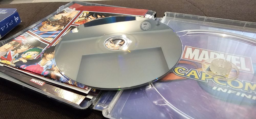 Marvel PS4 SteelBook - plyta w stanie idealnym.