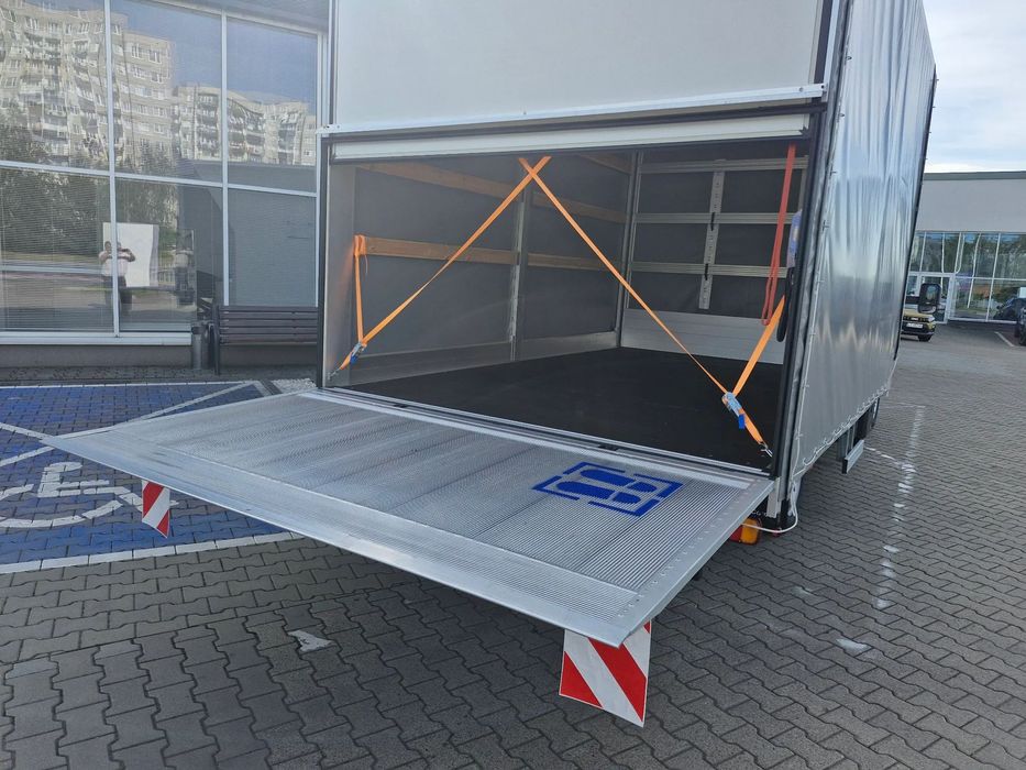 Renault MASTER  Plandeka, automat, winda BAAR,firanka,poduszki z kompresorem,na placu