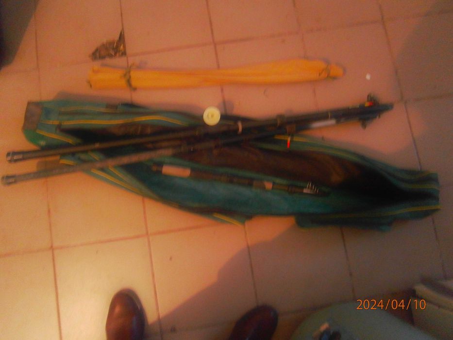 удочки для рыбалки.