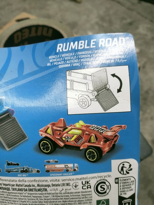 Hot Wheels rumble Road ciężarówka resorek autko nowy