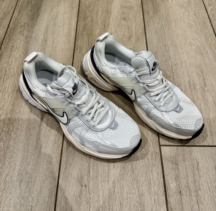 Кросівки Nike V2K Run Shoes