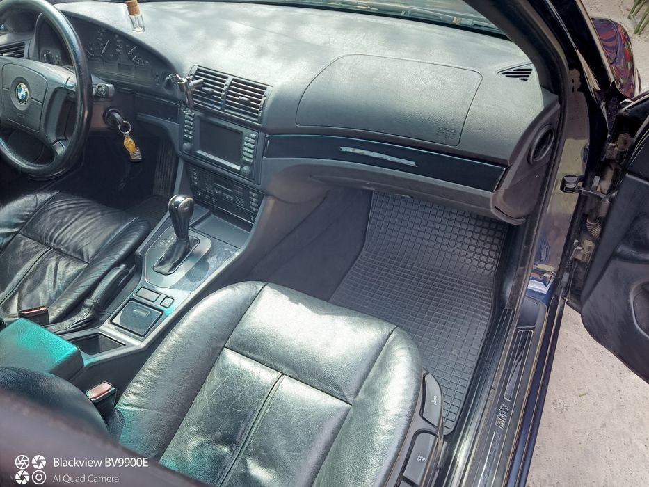 Продаю  авто BMW e39 1999