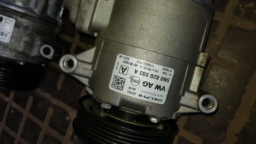 Компрессор кондиционера vw Touran Caddy B6 B7 CC Seat Skoda T5 T6