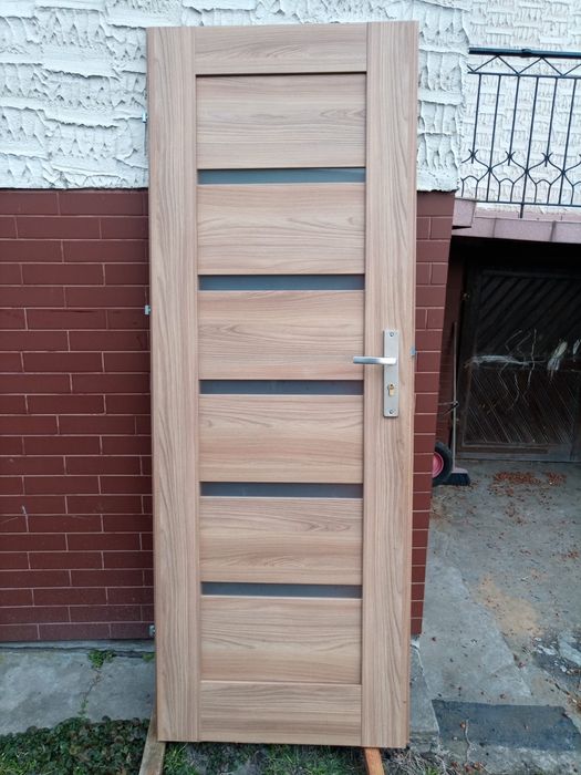 Drzwi wewnetrzne pokojowe 70 L/P