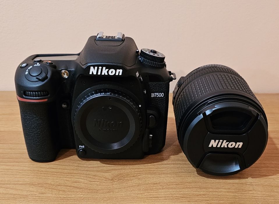 Lustrzanka cyfrowa NIKON D7500 + Obiektyw 18-140mm