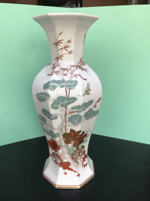 Jarra de porcelana da Vista Alegre "Mountain Pine" de 1989 com 29,5cm