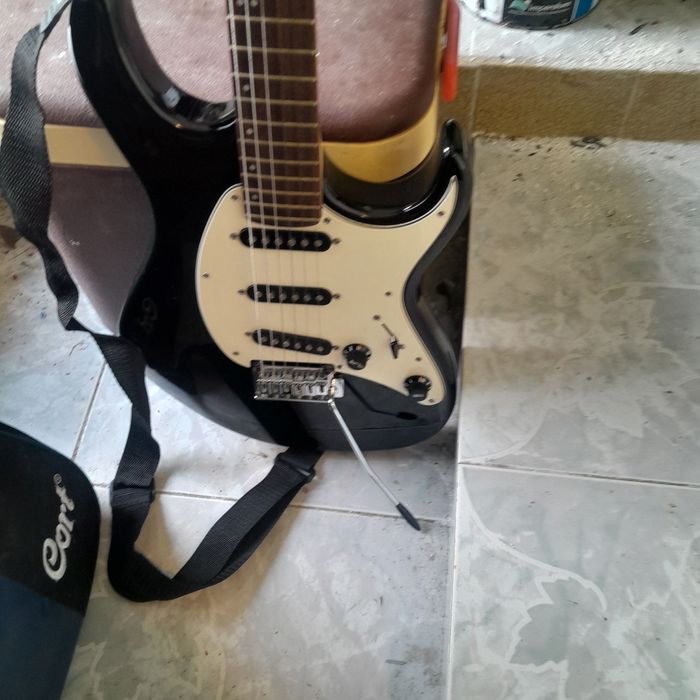 Guitarra eletrica cort
