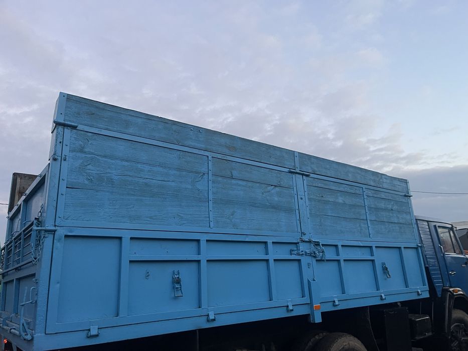 Продам бортовий кузов камаз