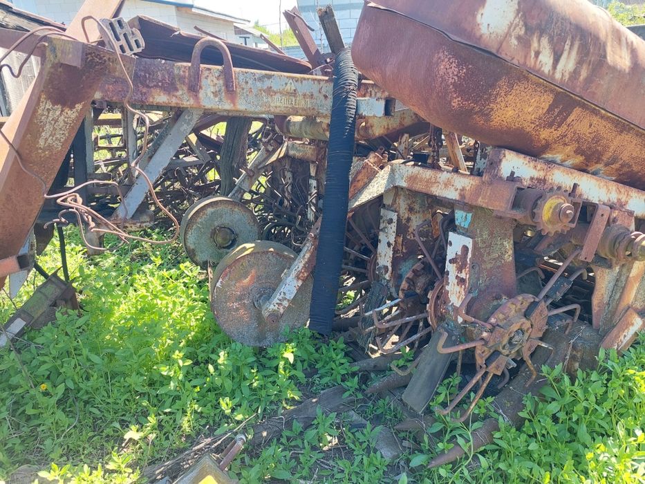 Буряковий комбайн ркс 6