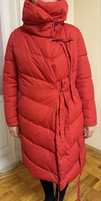 Пухова куртка зимова