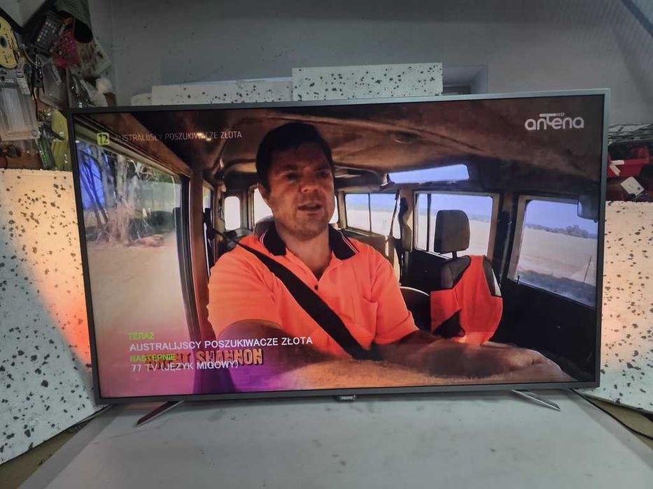 TV LED PHILIPS 55 cali - 4k uhd - ambiliht Android