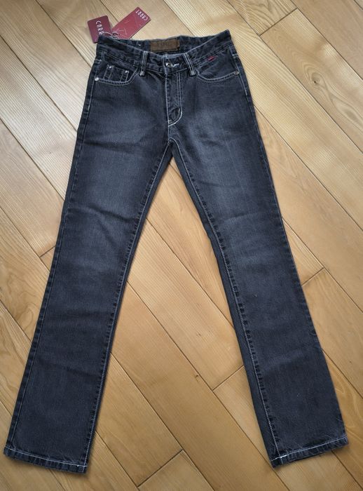 Spodnie  Carry nowe proste nogawki