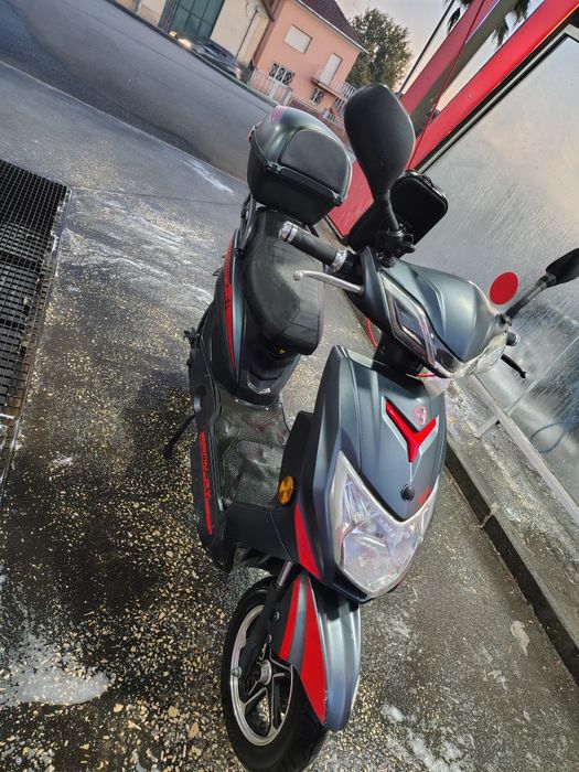 Mota Elétrica em Espinho