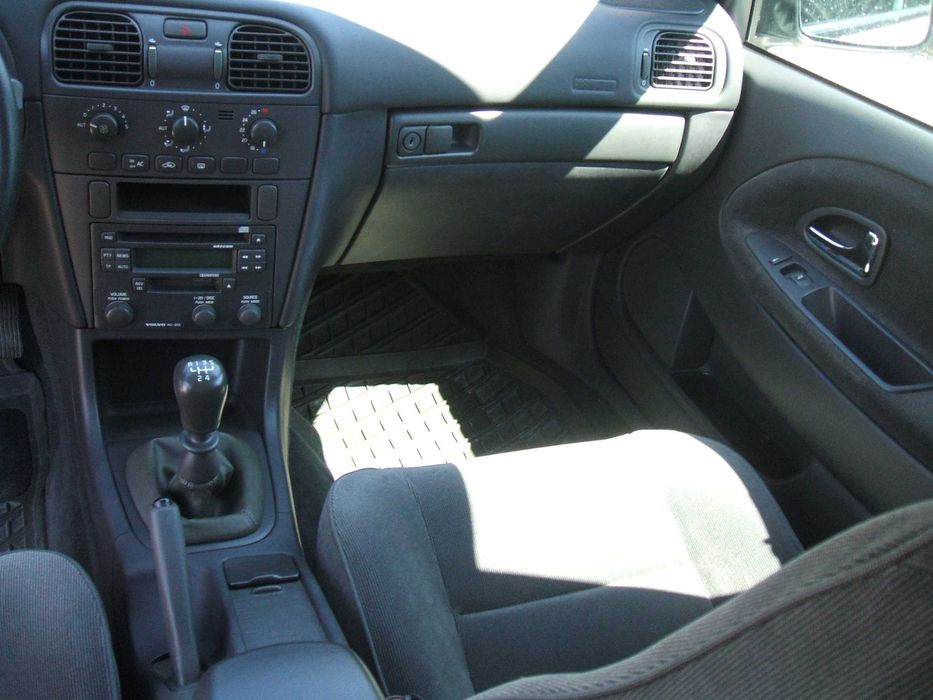 Viatura Volvo S40 1.8, 2001, 104 mil kms