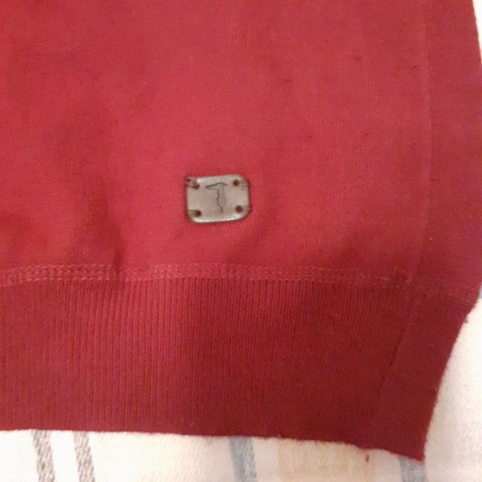 Excelente camisola  praticamente nova