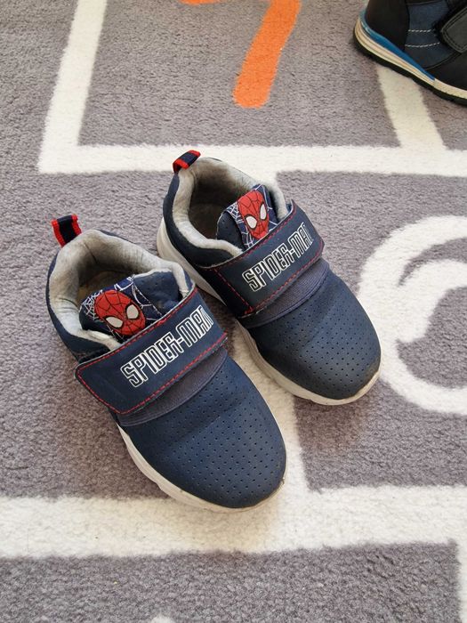 Buty adidasy chłopięce 16 cm. Cool club smyk. Spider men. Roz 24.