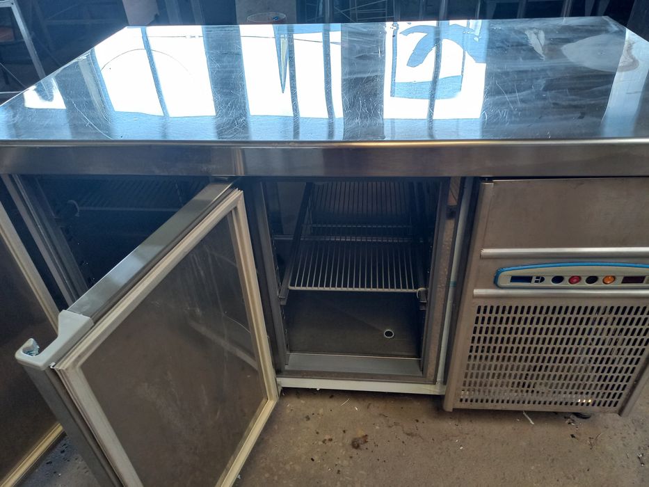 Ilha inox refrigeração portas nos dois lados