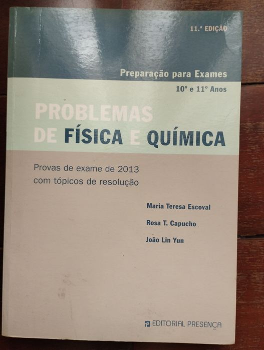 Livro de preparação para exame de Física e Química