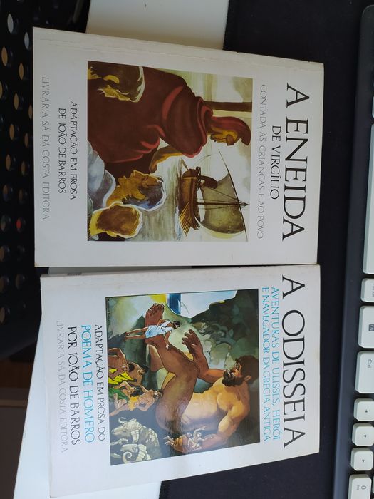 Livros de apoio escolar