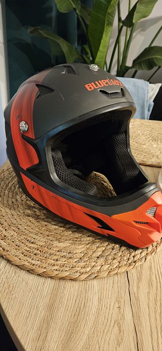 OKAZJA! Kask rowerowy Fullface Bluegrass Intox czerwony