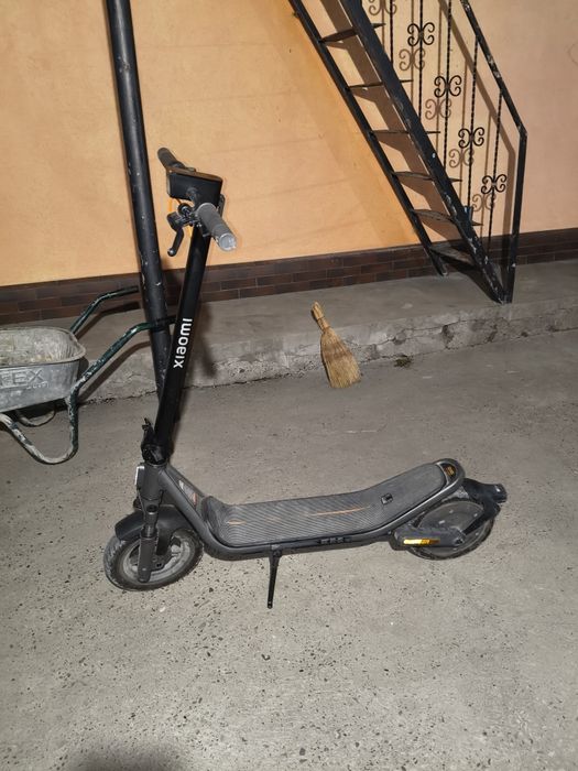 Продам ксяоми скутер 6