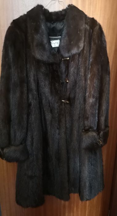 Casaco comprido e de vison. Finkelsztein.