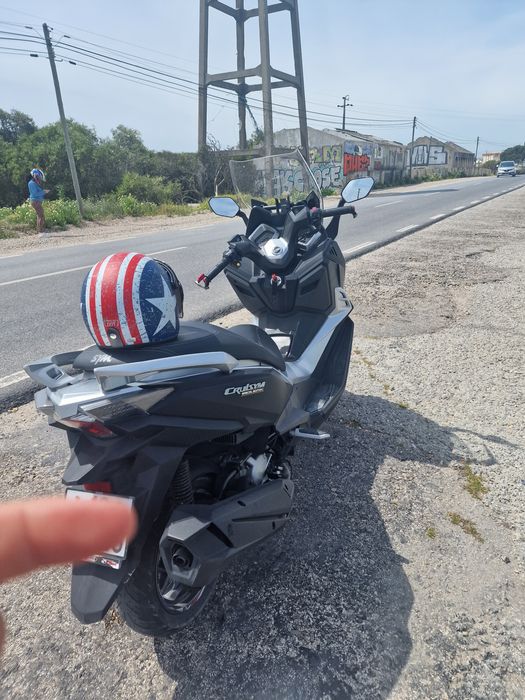 Vendo Sym Cruisym 300