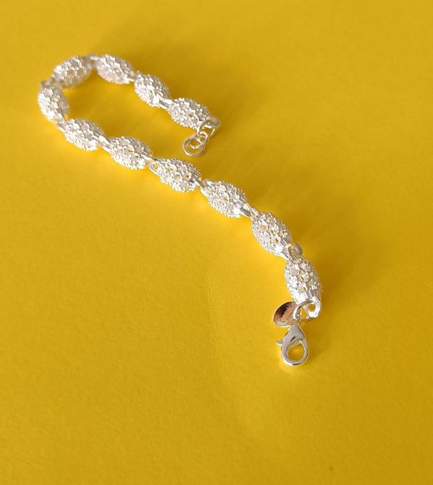 Srebrna ażurowa bransoletka