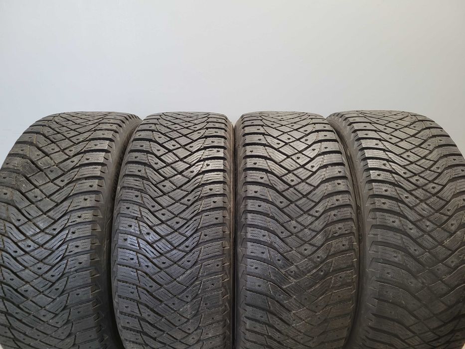 4x245/45R19 Goodyear UltraGrip Arctic 2, 102T, 2022 rok, bieżnik 8,7mm