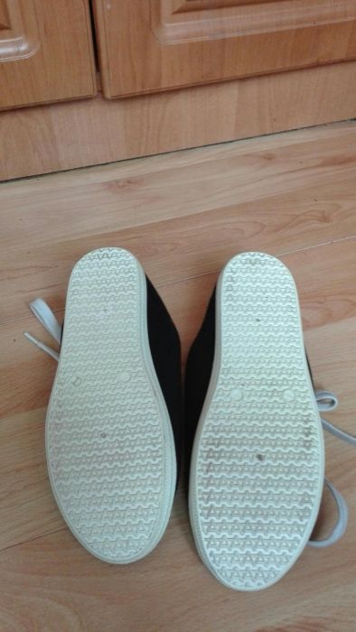 Nowe trampki rozm. 36