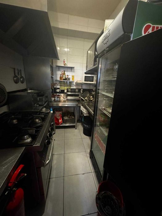 Trespasse de Café/restaurante nas Galerias Jardins do Lis, Leiria